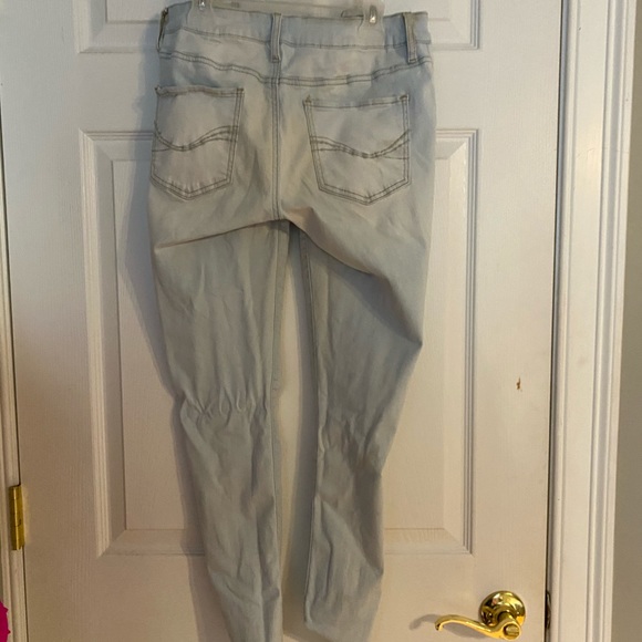 jeans - Picture 2 of 2